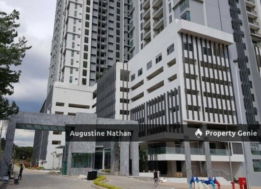 Residensi Henge, Taman Metropolitan Sale by Auction save 89k or 19% below mv