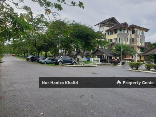 Town House, Lake Valley Avenue 2, Bandar Tun Hussein On Cheras Selangor