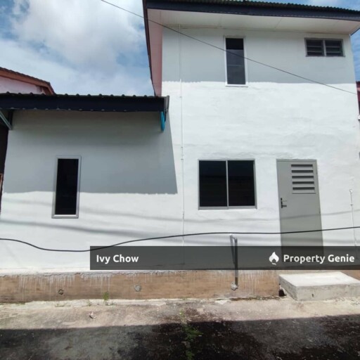 Taman Kluang Barat Low Cost House