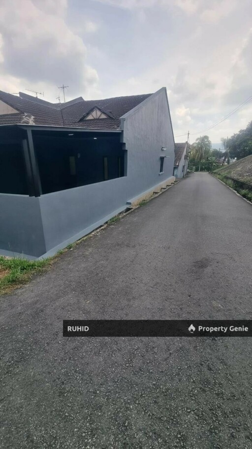 End Lot Single Storey Terrace House for Sale in Taman Sri Pulai, Johor Bahru
