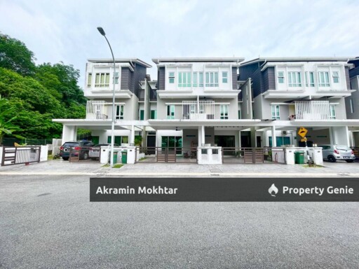 Freehold & Fully Renovated | 3 Storey Terrace House Tiara South, Semenyih