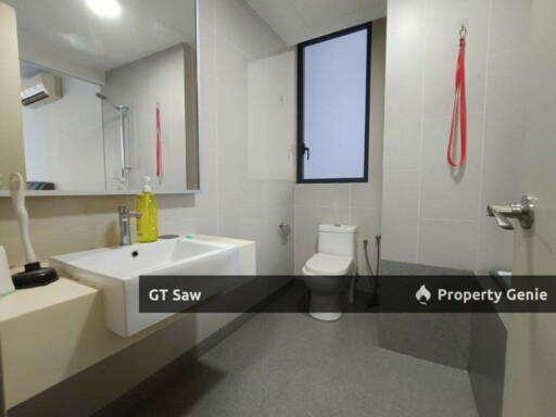 KL Gateway Residences 3 Bedroom Fully Furnished for Rent Near to LRT