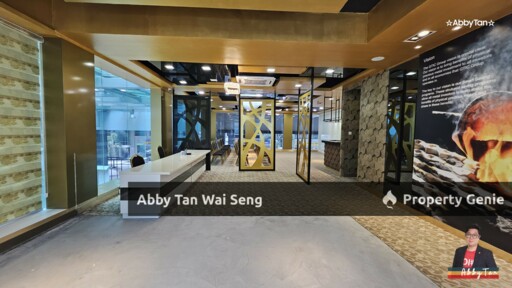 URGENT SALE! INTER-CORNER OFFICE @ KK Times Square | BELOW Market Value