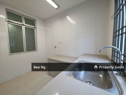 Taman Mutiara / Pontian / Unblock / 2 Storey Terrace