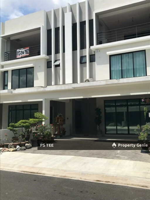 3 STOREY SEMI-D SENTOSA KLANG