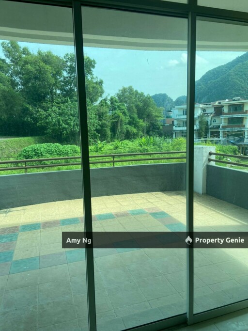 3 Storey Semi D Below Market Value For Sale