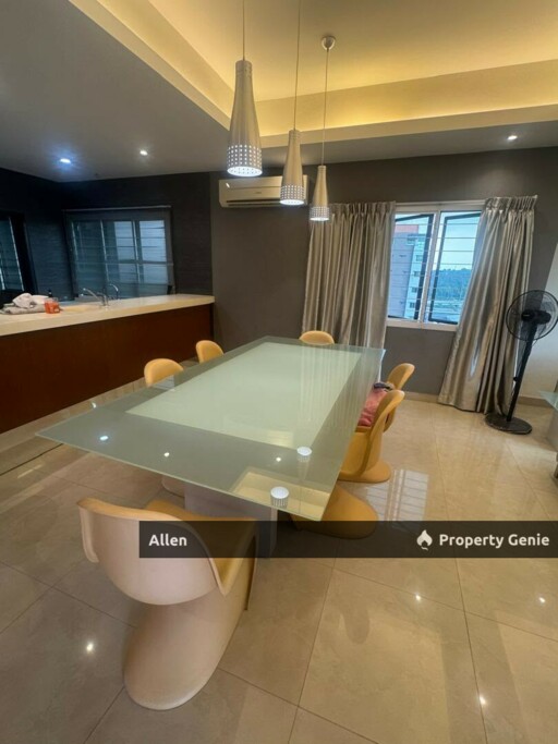Danga View Apartment. Prime location with easy access to Danga Bay, JB Town, and just 12 minutes to CIQ!