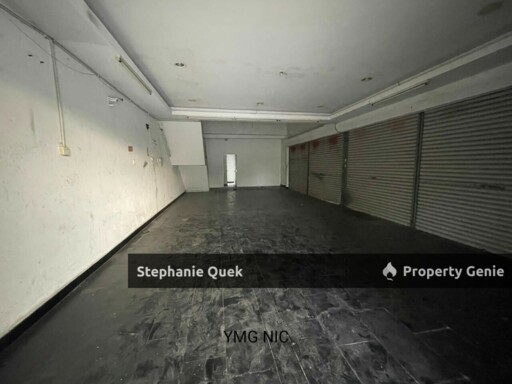 Bandar Bukit Raja Klang Corner Unit 1.5 Storey 2600sf Facing Ample Parking Shop Lot For Rent