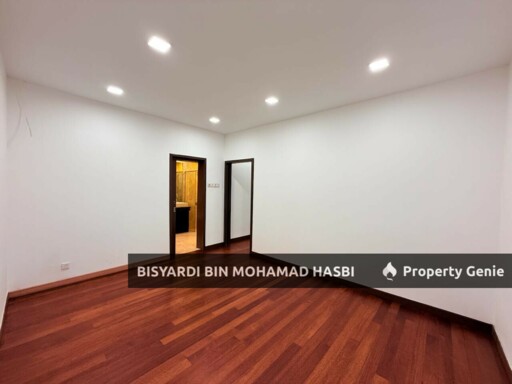 2.5 Storey Bungalow House Jalan Elitis Dahina, Valencia Sungai Buloh.