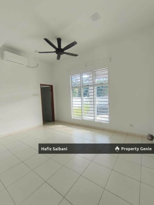 Semi D Setingkat Setingkat Taman Ikhlas Jenjarom