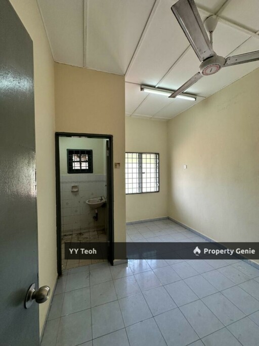 Tanjung Kling Double Storey Terrace