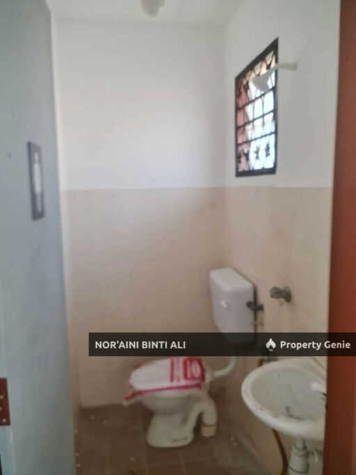 utk dijual rumah teres Tmn Gambang Damai Kuantan