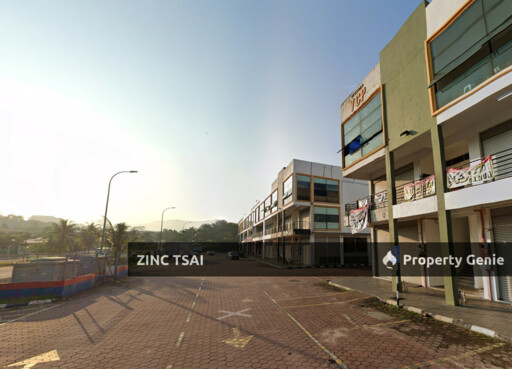 Pusat Perniagaan Heliconia Auto City Rawang 3 Storey Terrace Factory Auction | Freehold | Save RM 220K