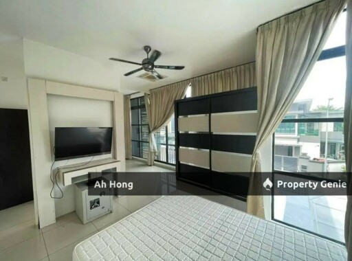 Opal Mutiara Mas / Double Storey Cluster / Corner Lot / Renovated / G&G