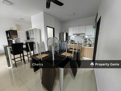 Bank Value: RM500K** 💰 **For Sale: RM438K‼️** 📍 **Pandan Residence 2** Jalan Pandan Ria 7, Kawasan Perindustrian Seri Purnama, 81100 Johor Bahru, Johor 🏠