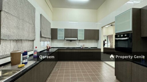3 Storey Bungalow Anjung Melati Gombak. Near TBG.