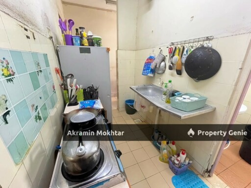 CORNER UNIT, FULL TILES - Perumahan Pantai Permai, Kuala Lumpur