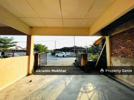 FREEHOLD & FACING OPEN | SINGLE STOREY TERRACE INTERMEDIATE HOUSE TAMAN SEMESTI TELUK INTAN PERAK