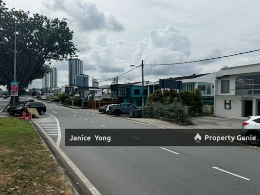 Commercial Bungalow @ Taman Pelangi Jalan Serampang