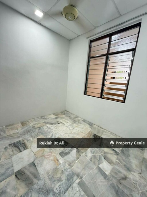 FACING OPEN, 1storey Terrace Taman Cempaka, Senawang