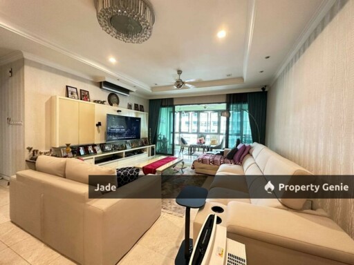 Pool View Seni Mont Kiara Freehold Condo with Private Lift