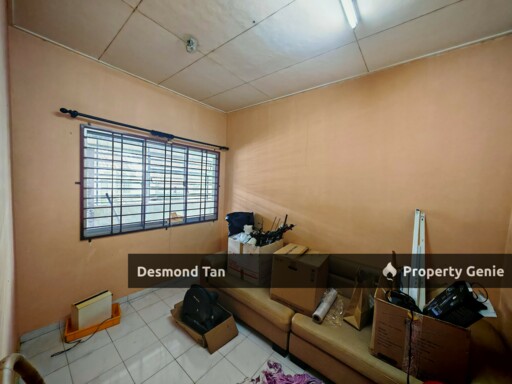 2 Storey Garden Avenue Seremban 2, Seremban (Semi Furnished with Kitchen Only)