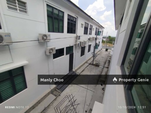 GUARDED Double Storey Terrace Taman Krubong Heights near Cheng