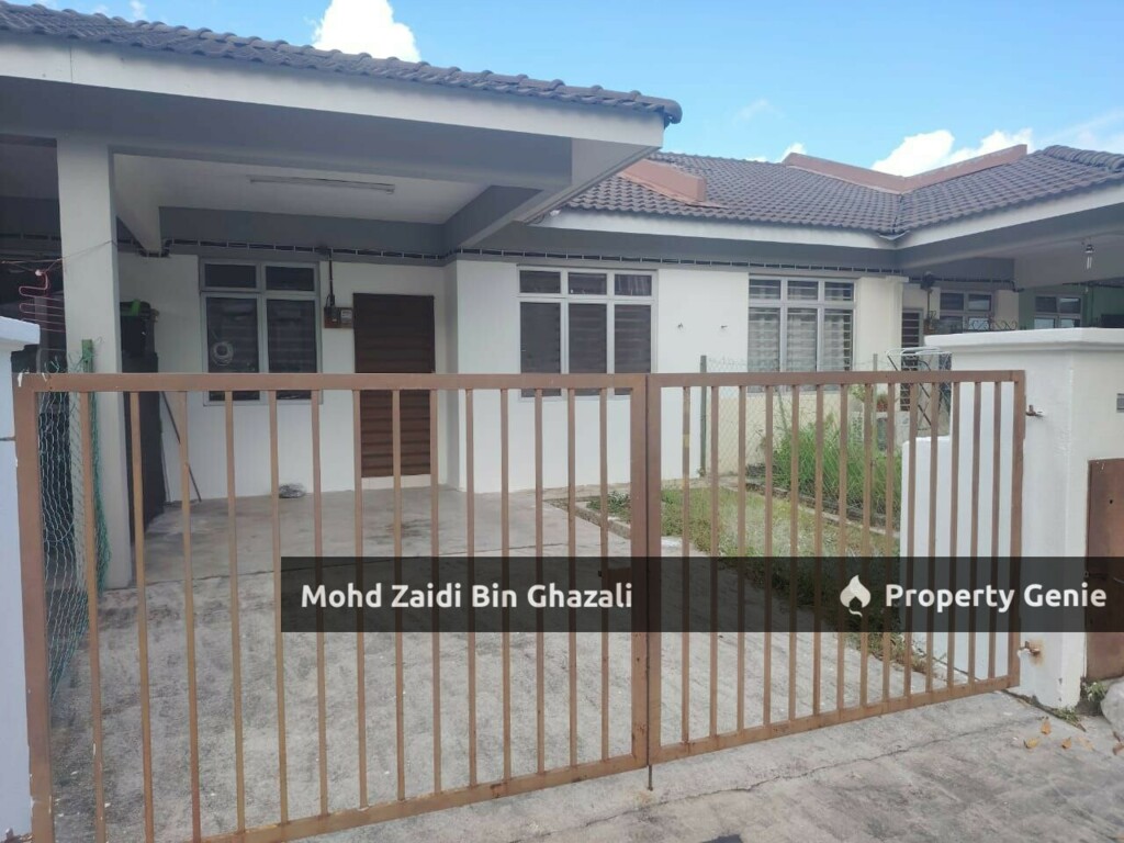 Single storey taman seroja bandar Baru salak tinggi