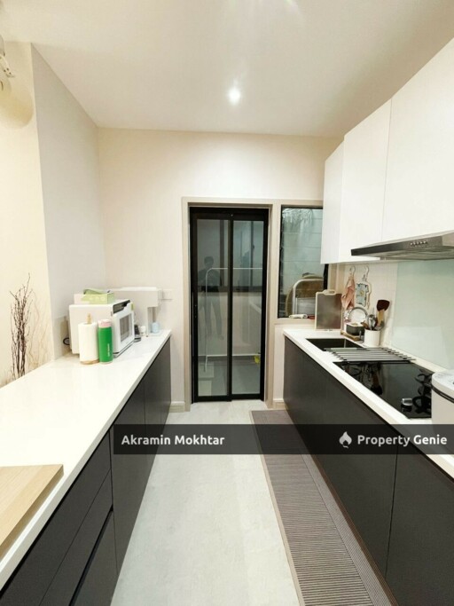Fully Renovated, Fully Furnished & 2 Parking | Lake Haven Residence, Taman Putra Perdana, Puchong