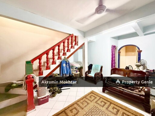 Frehold & Facing Open | Double Storey Bandar Rinching Seksyen 4 Semenyih