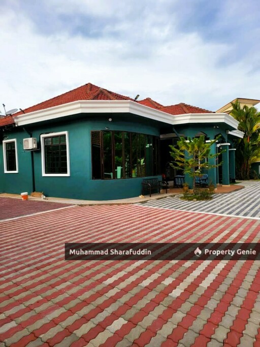 BUNGALOW & 2 LAND LOT KAMPUNG LABOHAN KERTEH TERENGGANU