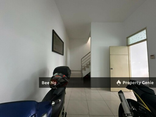 Taman Kempas Utama 2.5 storey cluster