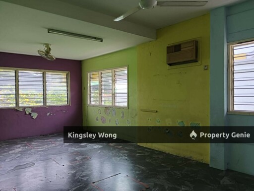 Jalan Kampar Housing Trust Ipoh Single Storey Bungalow Land size: 10,800 sq. ft For Sale Ipoh Town