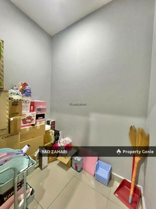Crescent Park, Bukit Mahkota, Kajang | Townhouse 3+2 Rooms | RM640K - Fully Furnished, Renovated With Bigger Upper Unit