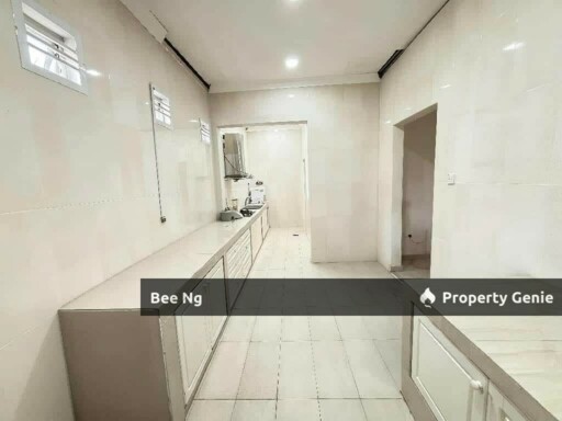 Taman Daya/Jalan Enau/Big Corner Single Storey