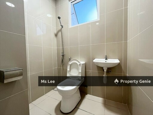 Pavilion Hilltop @ Mont Kiara-Level 18 with balcony, Ready 10/10, Open for Reservation Now