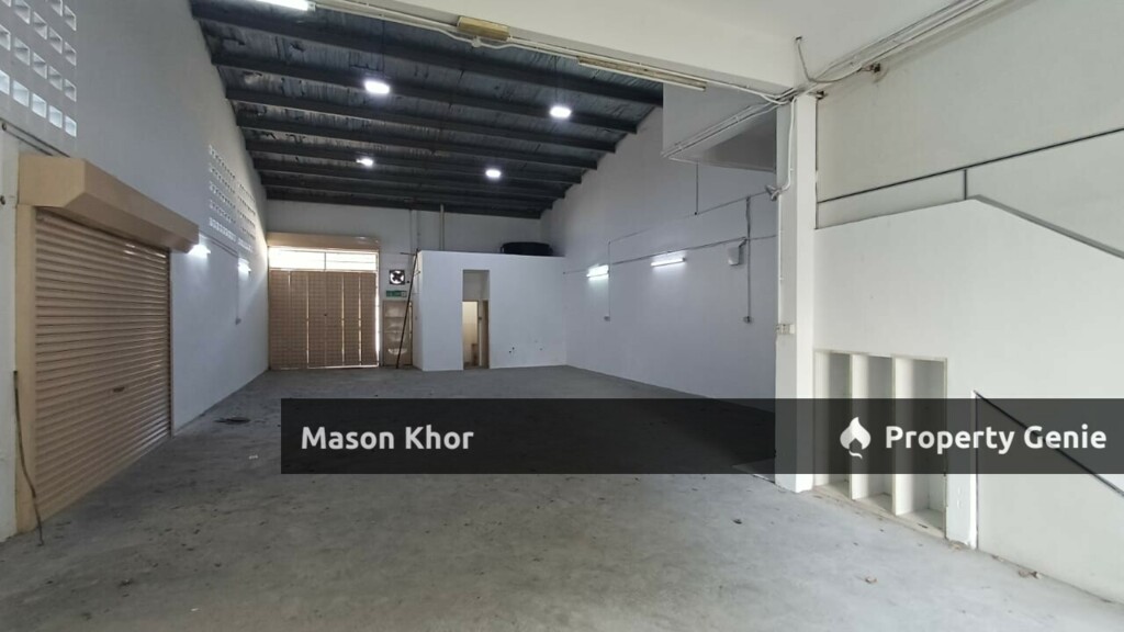 TAMAN NAGASARI CORNER 2-STOREY LIGHT INDUSTRY WAREHOUSE 3500sf BARE UNIT PERAI