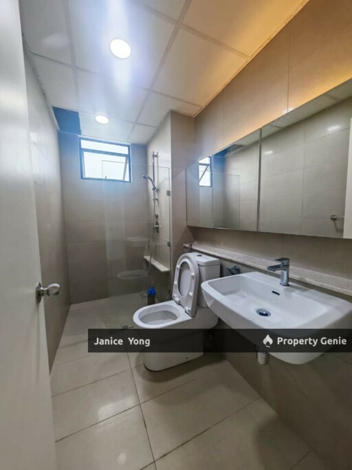 The WaterEdge Apartment @ Senibong Cove