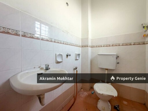 Freehold, End Lot & Fully Extended | 2 Storey Taman Kajang Prima, Kajang.