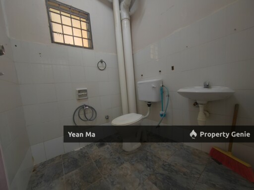 For Sale🏬Move In condition PANGSAPURI LAGUNA BIRU 1 KUNDANG Rawang