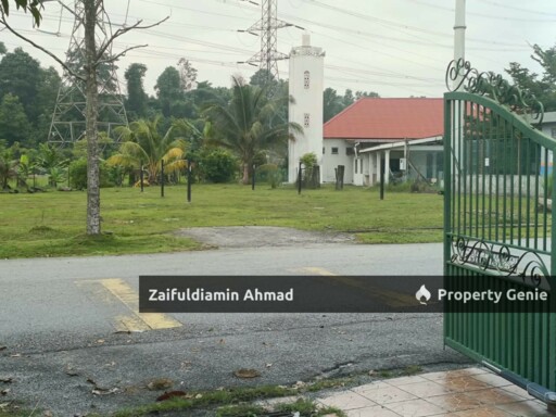 2 Storey Terrace at Tmn Impian Putra Bangi and Facing Surau