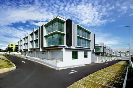 32 Avenue Phase II @ BukitSerdang