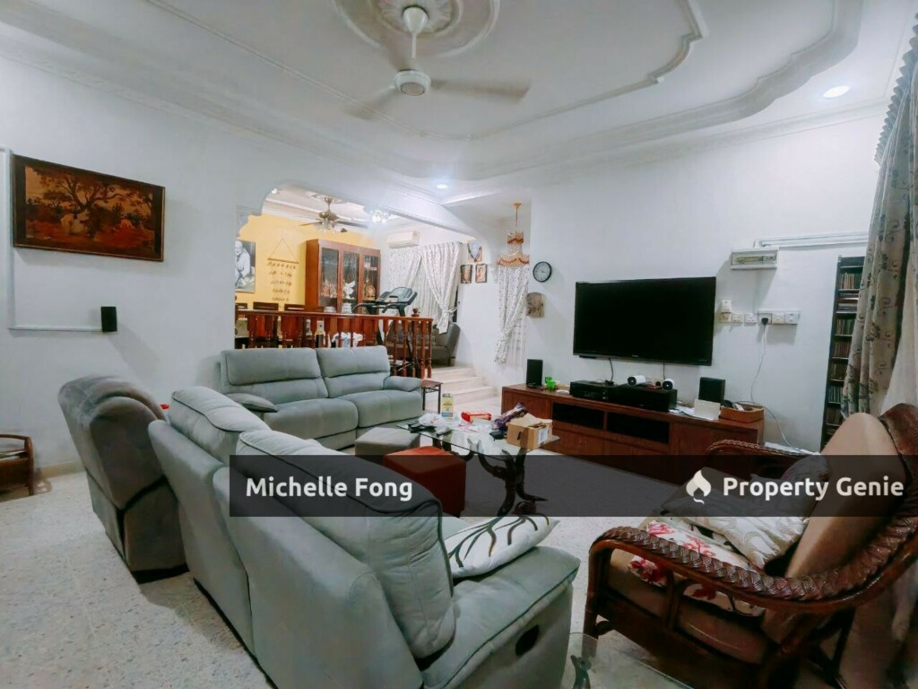 Taman Iskandar @ Jb Town / Double Storey Semi Detached / Gated Guarded
