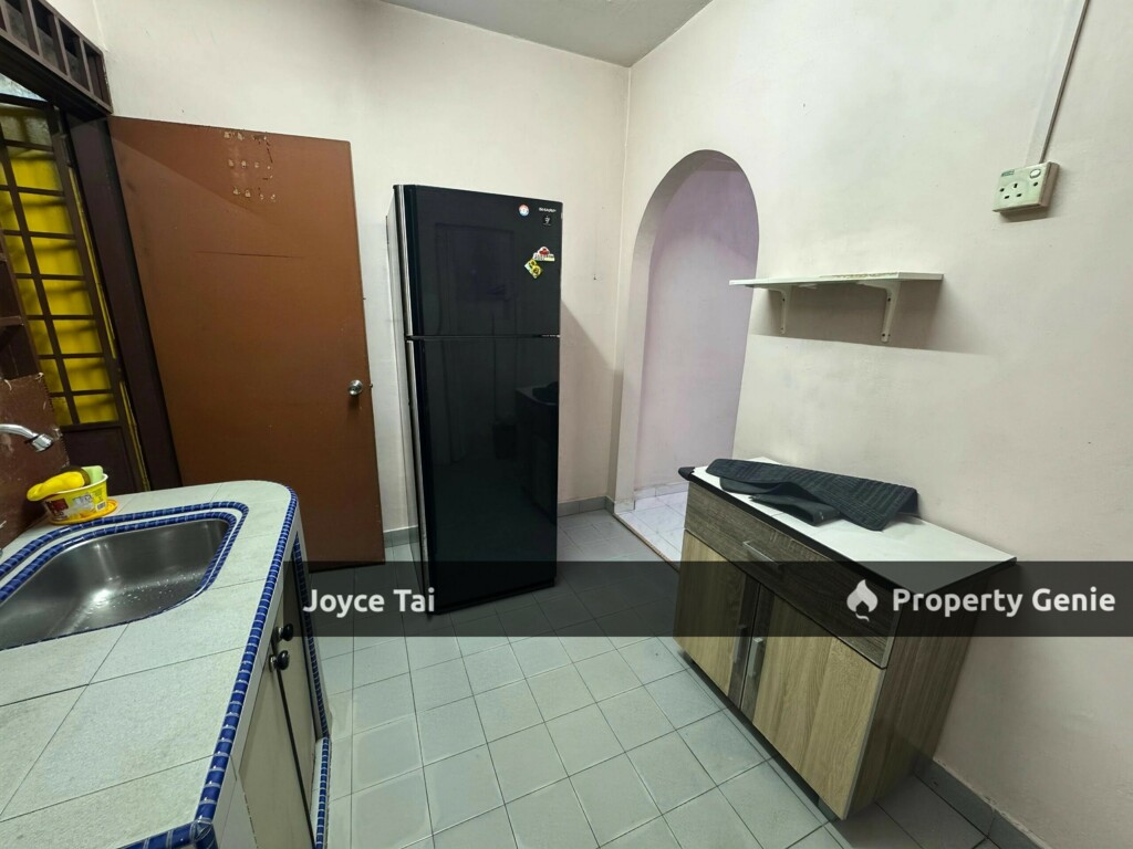 Impian Emas Double Storey Fully Furnished House For Rent