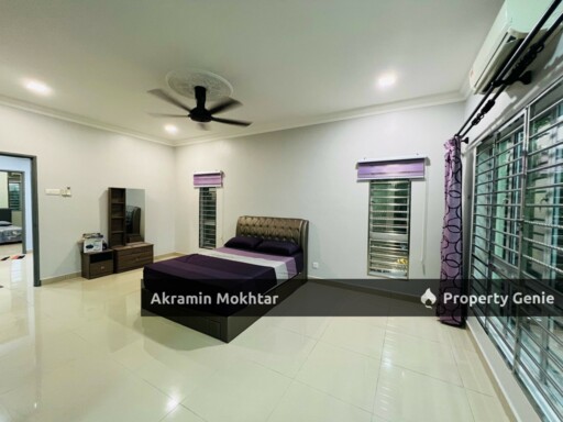 IFRERHOLD, CORNER UNIT & FULLY FIRNISHED | 3 Storey Terrace Taman Universiti, Bangi