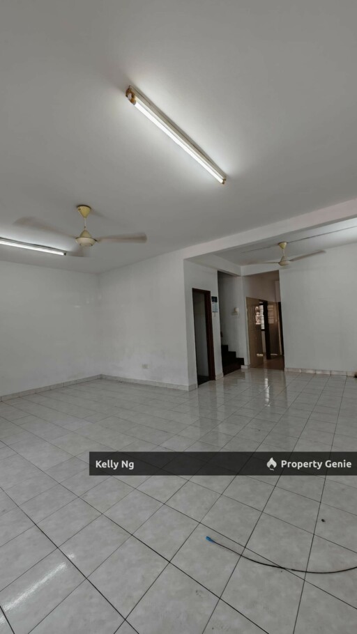 2 Sty House At Bandar Botanic Kiara For Rent