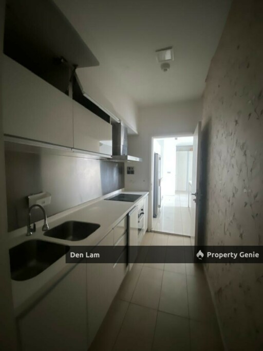 M City Jalan Ampang KL Below Value 20% Family Suite for Sale !!