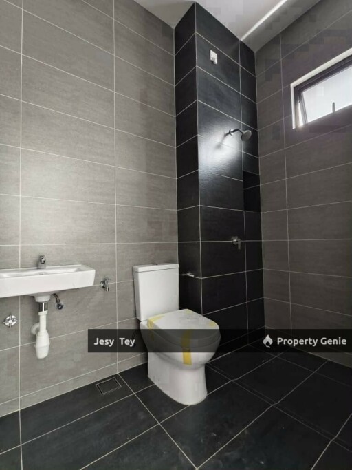 Taman Dato Onn Double Storey Terrence House For Sales