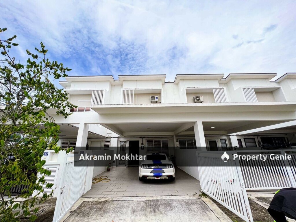 FREEEHOLD, FULLY FURNISHED & TERMURAH | 2 Storey Superlink House Taman Suriaman Bandar Sri Sendayan Seremban Negeri Sembilan