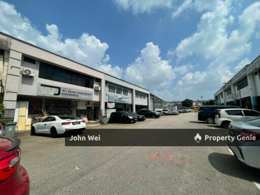 Jalan Permatang Taman Desa Jaya